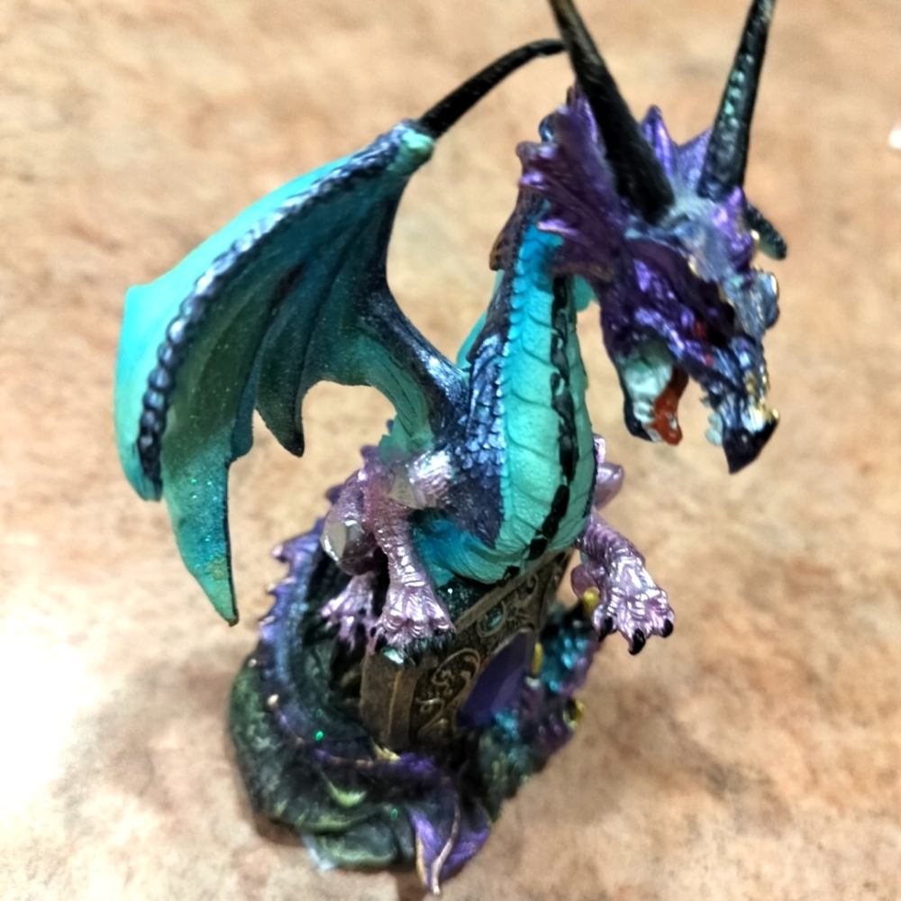 Dragon Figurine New